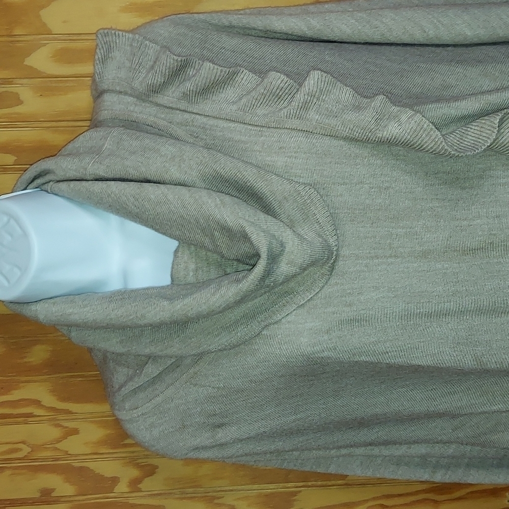 NY Collection sweater - Picture 2 of 7